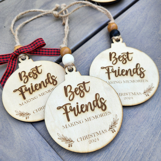 Christmas ~ Best Friends Ornament