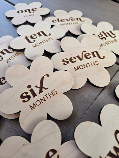 Personalized Flower Baby Name Announcement Sign With Matching Milestone Flowers