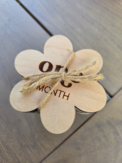 Personalized Flower Baby Name Announcement Sign With Matching Milestone Flowers